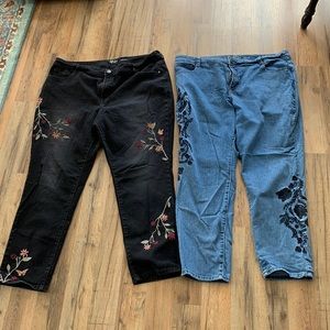 Lot of 2 pairs of style and co jeans. 20w